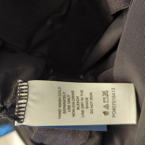 Women's size 18 bathing suit, EUC - Picture 8 of 9